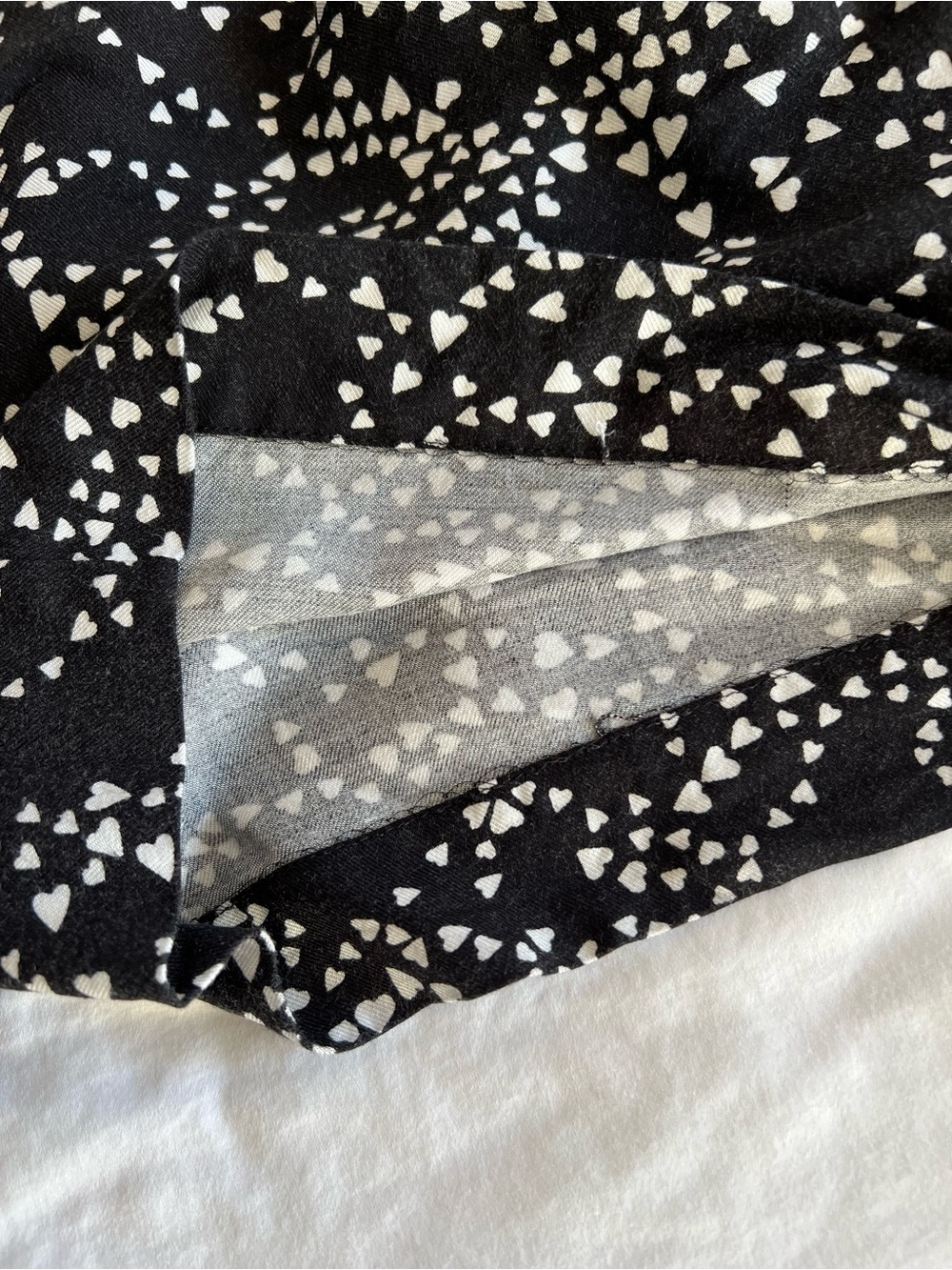 Aritzia Talula Heart Shorts - Picture 8 of 15